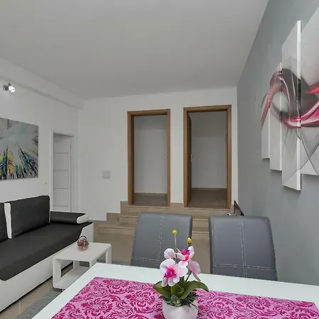Easy Apartmán *